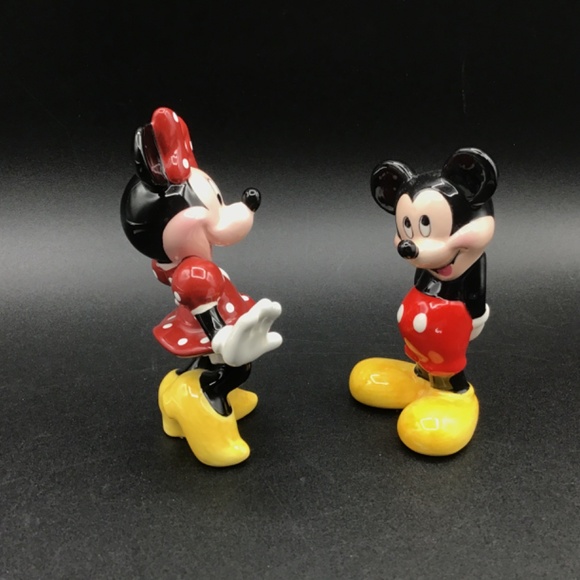 Famous couple of mice Mickey And Minnie - Picture 2 of 6